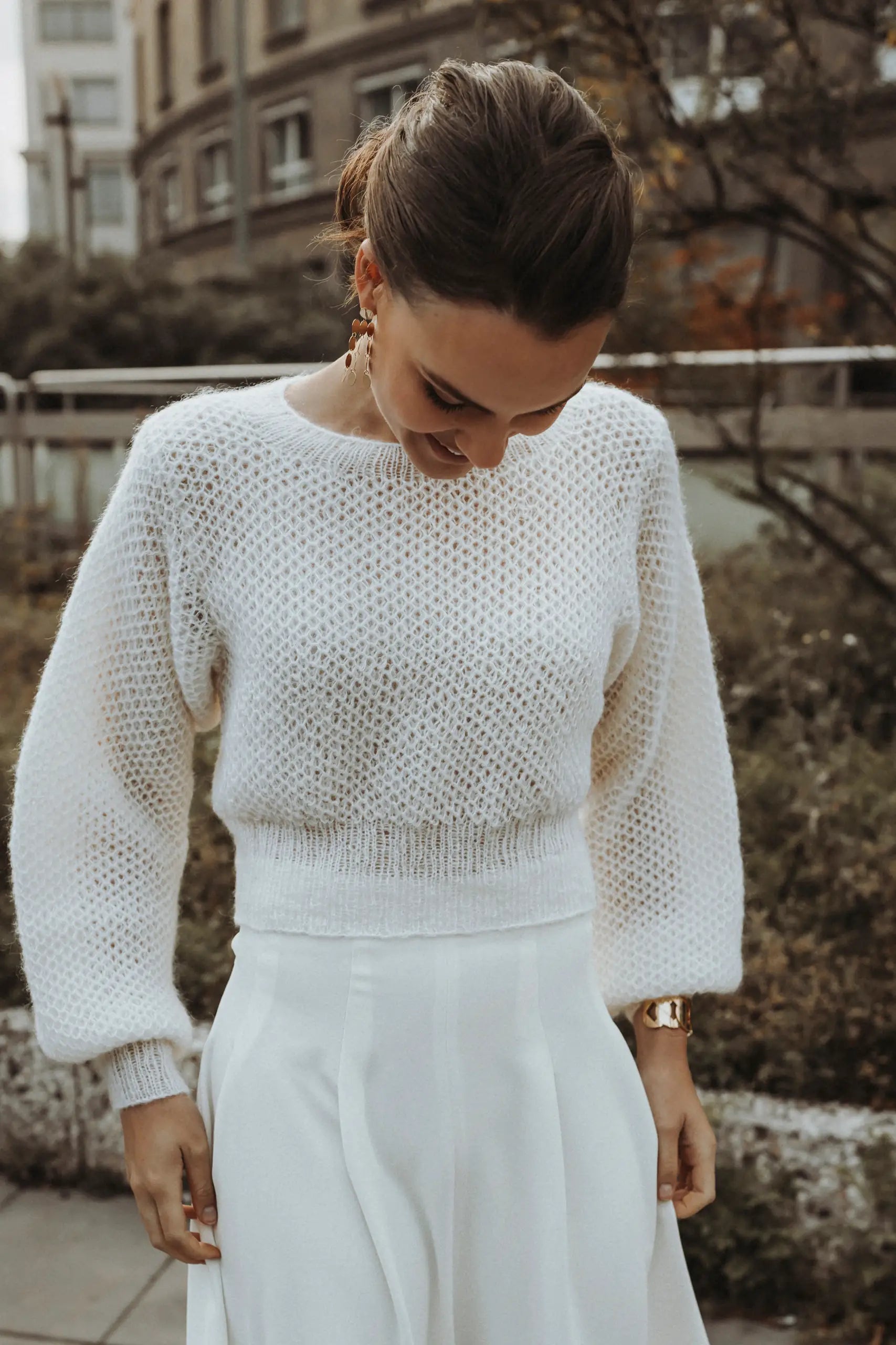 Brautpullover aus Cashmere mit aufwendigem Strickmuster
