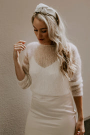 Cropped Brautpullover aus Mohair Seide mit V-Rücken, semi-transparent
