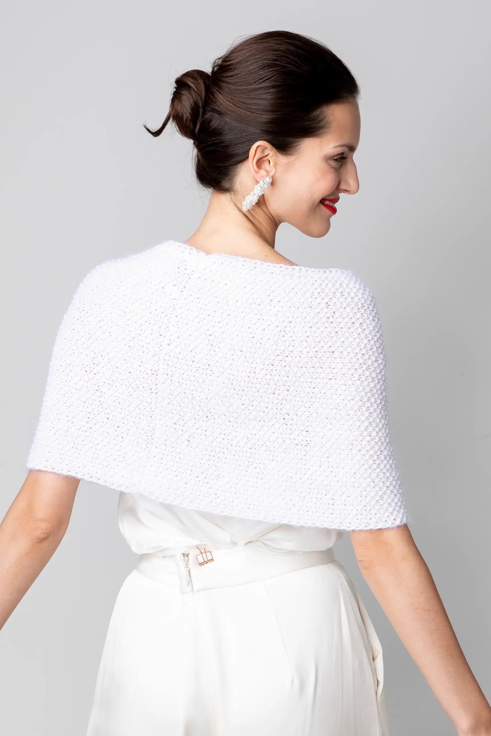 Elegante Schulter Stola für Braut aus hochwertigem Garn
